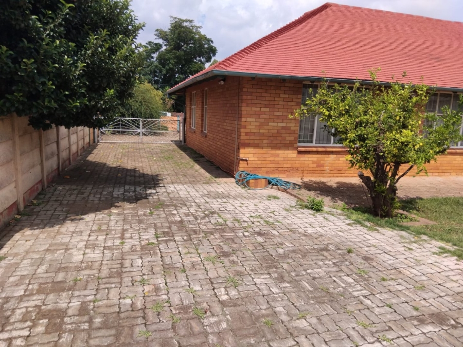 3 Bedroom Property for Sale in Stilfontein Ext 3 North West